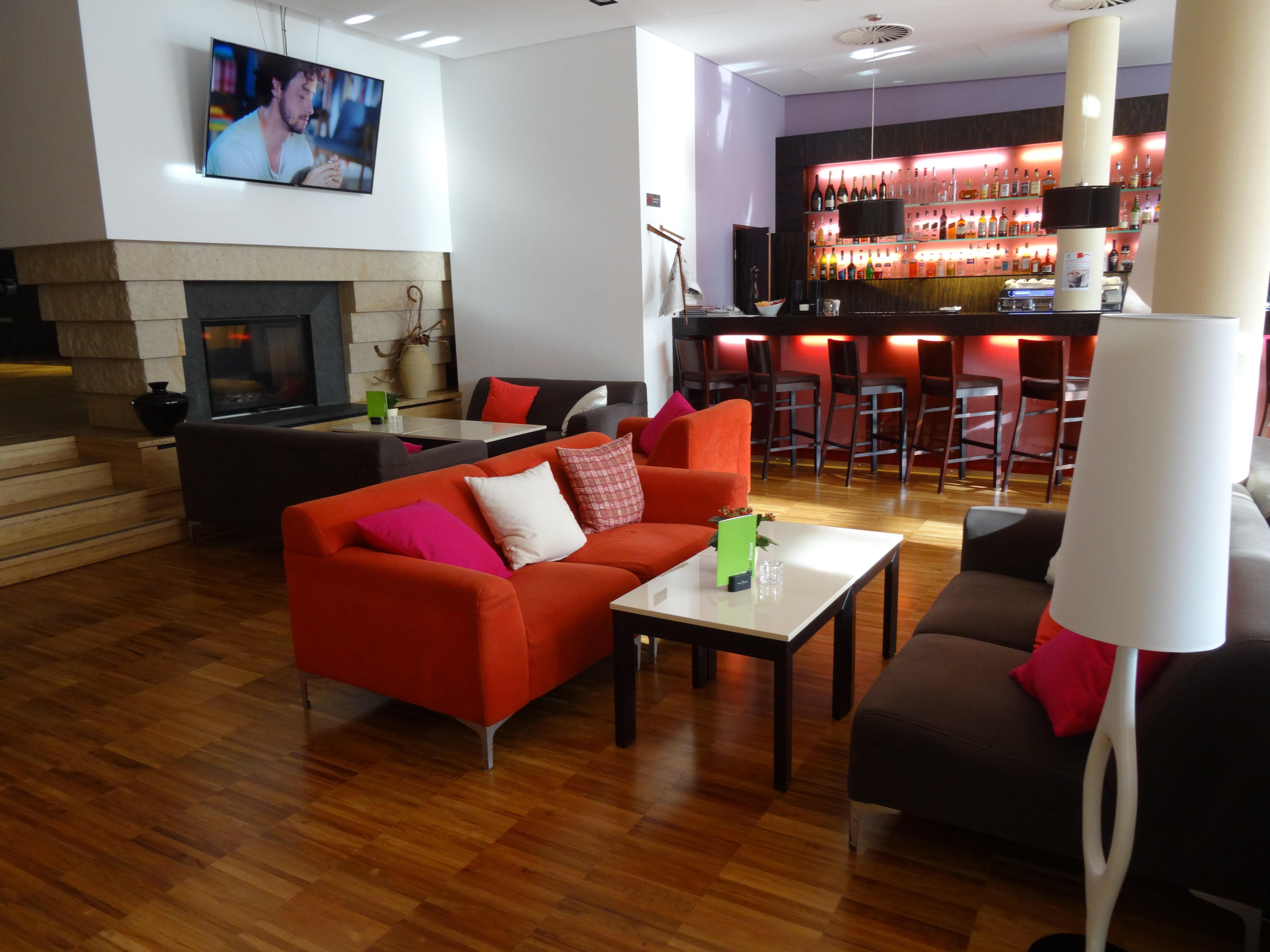 Holiday Inn Resort Warsaw Jozefow By Ihg Exterior photo